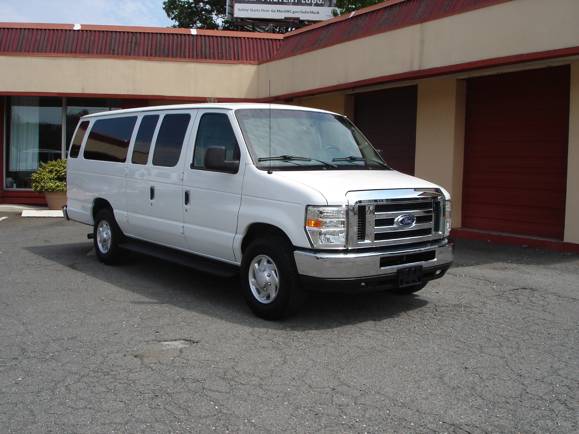 ford e-series econoline wagon 2014 1FBSS3BL8EDA97402 image ford e-series econoline wagon 2014 1FBSS3BL8EDA97402 image